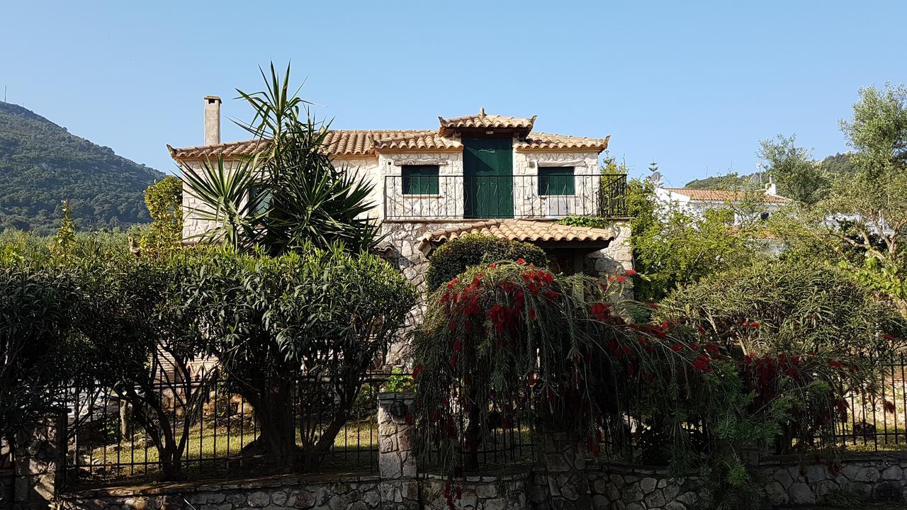 Castello Bellos Villas&Apartments Keri Exterior foto